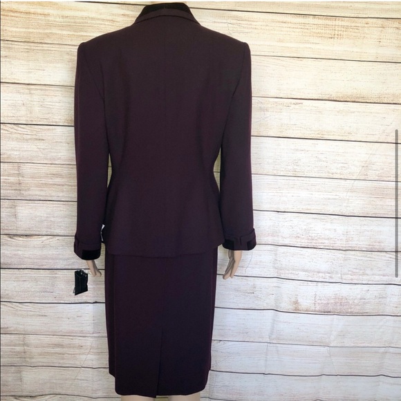 Kasper 2-piece Suit - Picture 3 of 8